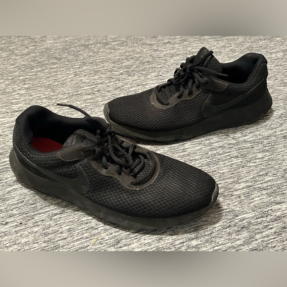 Nike Other - Men’s Nike Shoes size 14